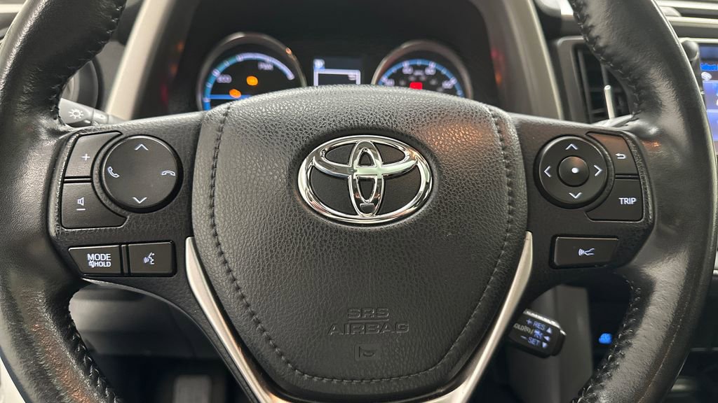 Used 2018 Toyota RAV4 Limited w/ Carpet Mat Package image 15
