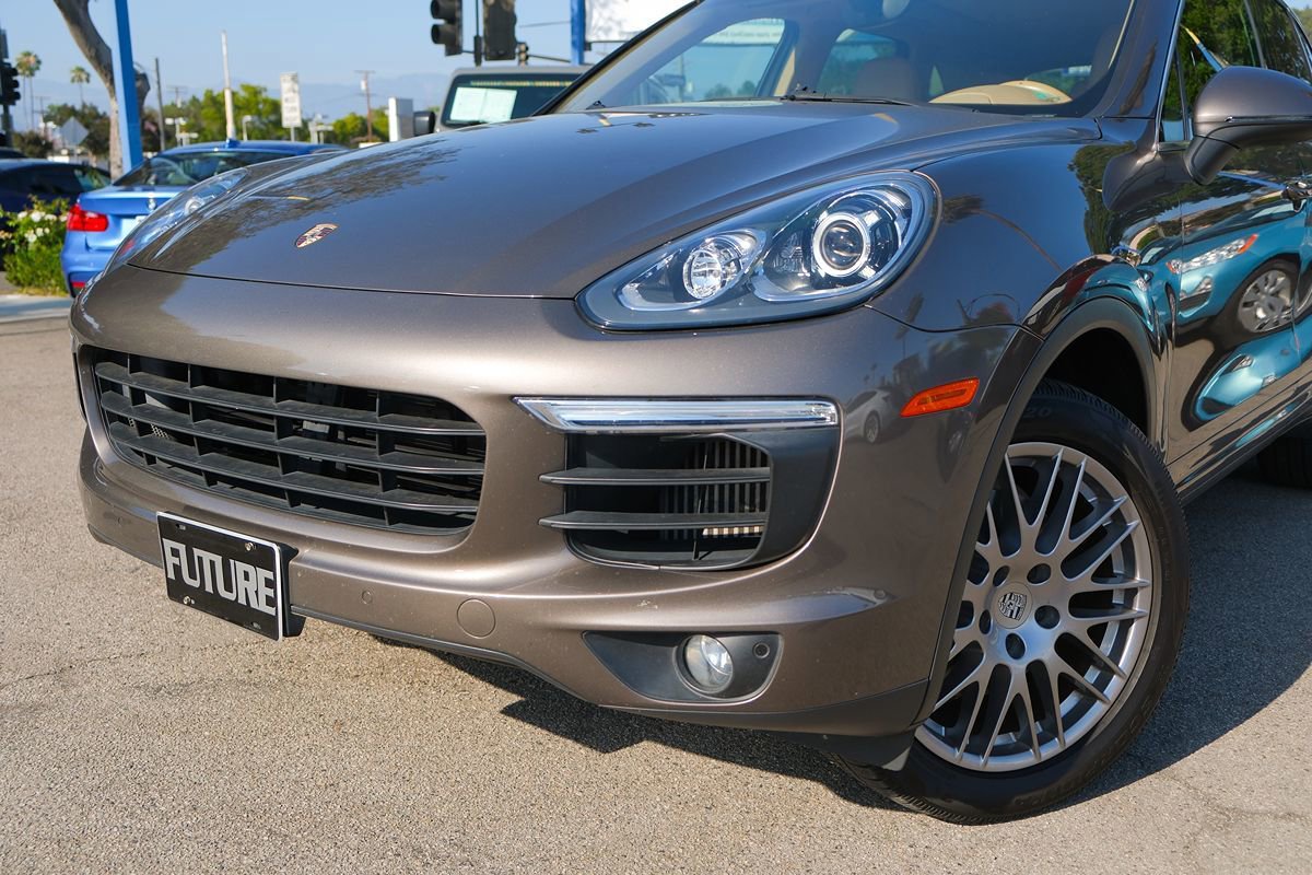 Used 2015 Porsche Cayenne S AWD/4WD image 8