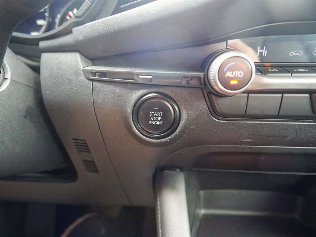 Used 2024 MAZDA MAZDA3 s FWD image 23