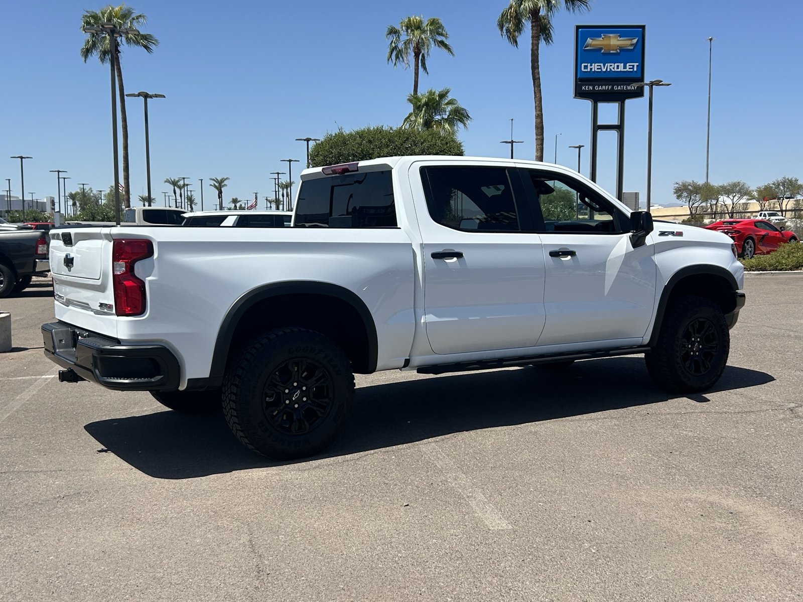 Certified 2025 Chevrolet Silverado 1500 ZR2 w/ Technology Package AWD/4WD image 5
