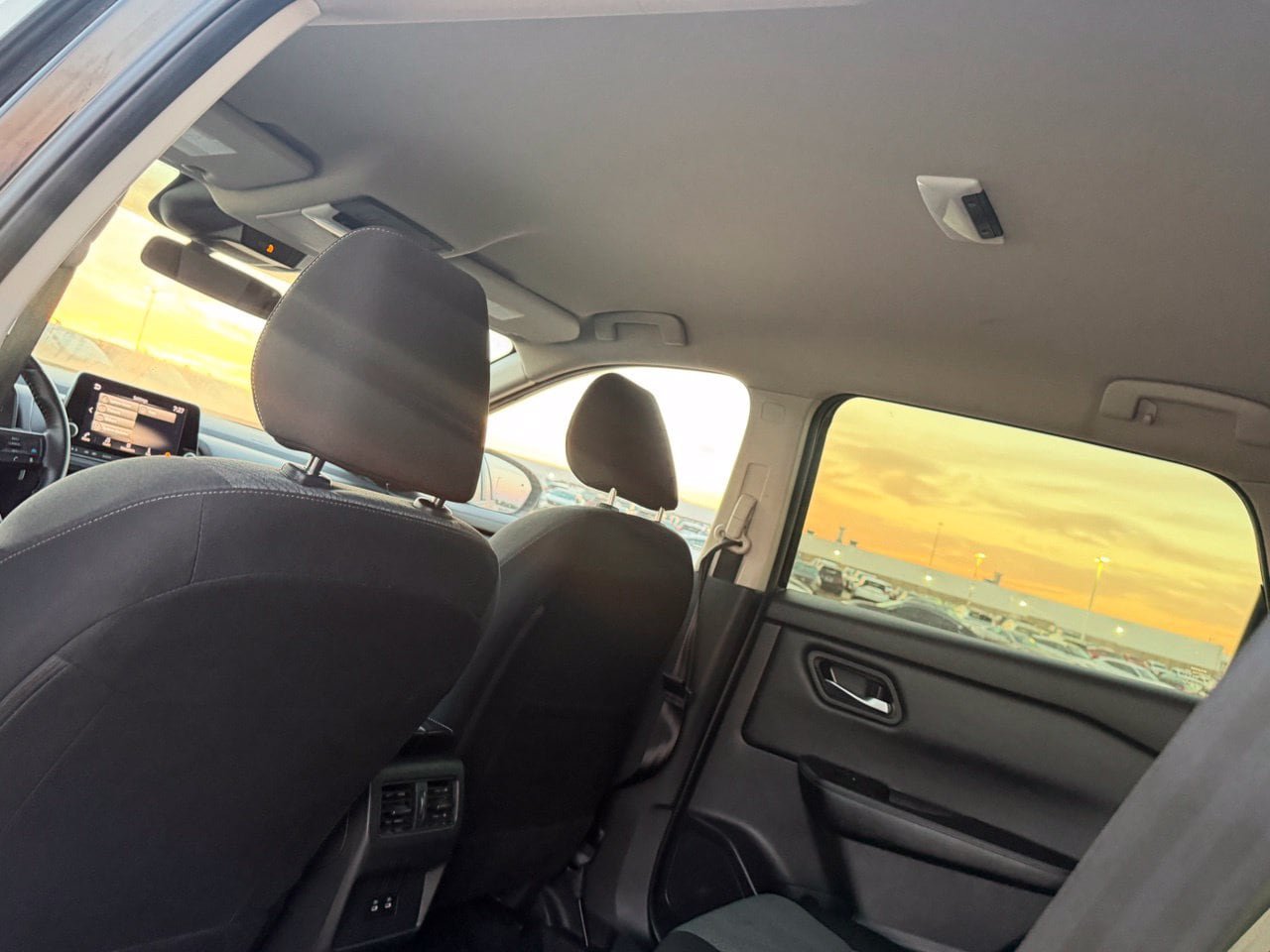 Certified 2025 Nissan Rogue SV FWD image 32