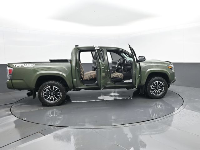 Used 2021 Toyota Tacoma TRD Sport w/ Technology Package AWD/4WD image 26