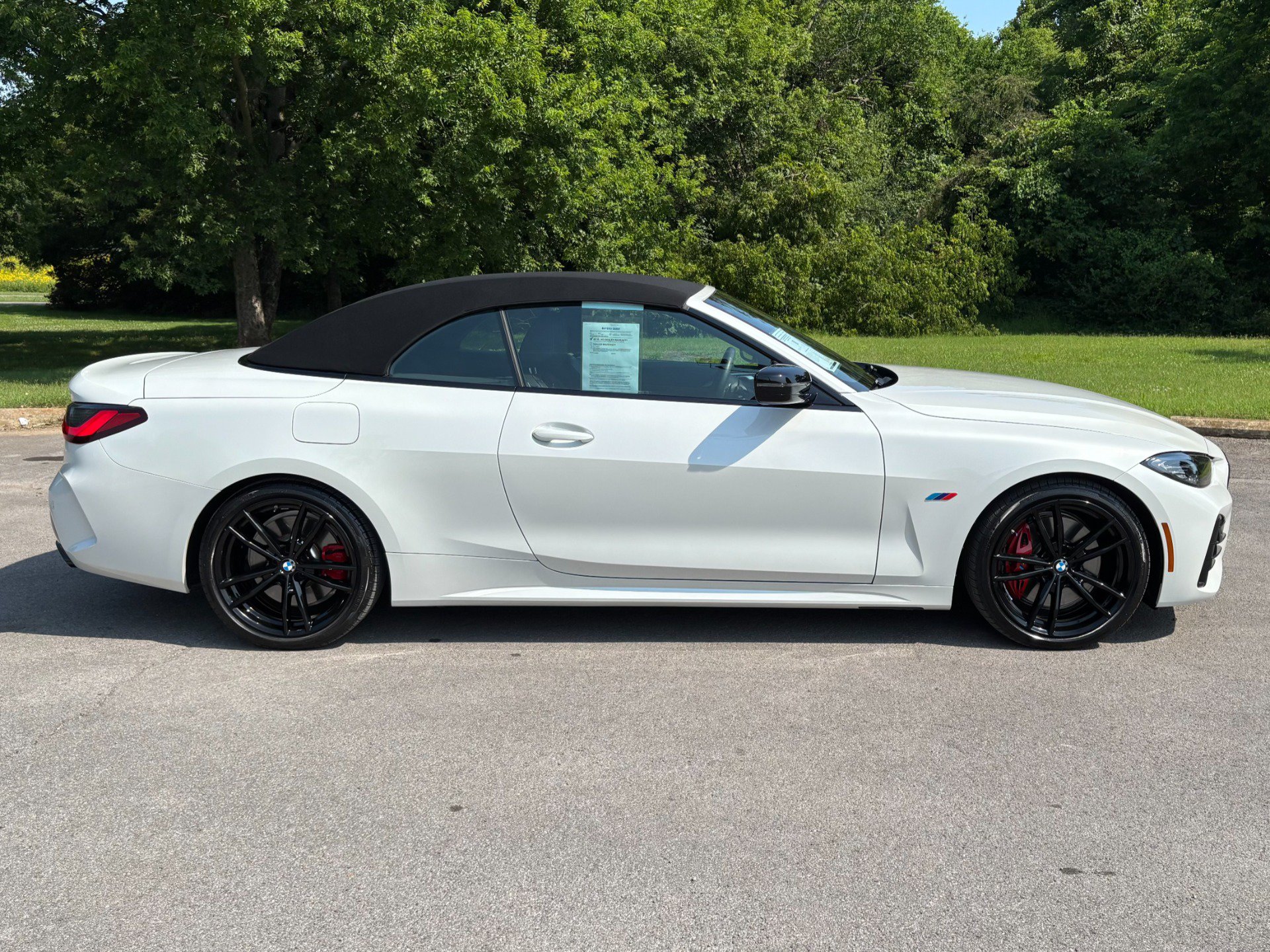 Used 2022 BMW M440i Convertible RWD image 13