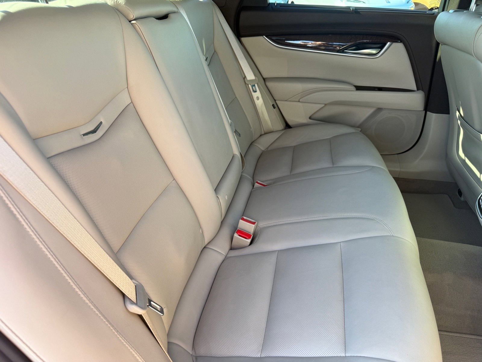 Used 2014 Cadillac XTS Premium image 25