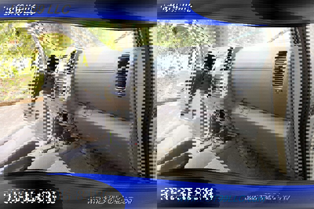 Used 2016 Nissan Frontier SV image 17