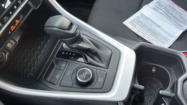 Used 2025 Toyota RAV4 LE image 23