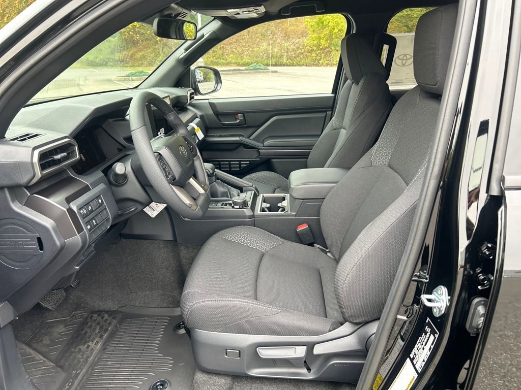New 2025 Toyota 4Runner SR5 image 17