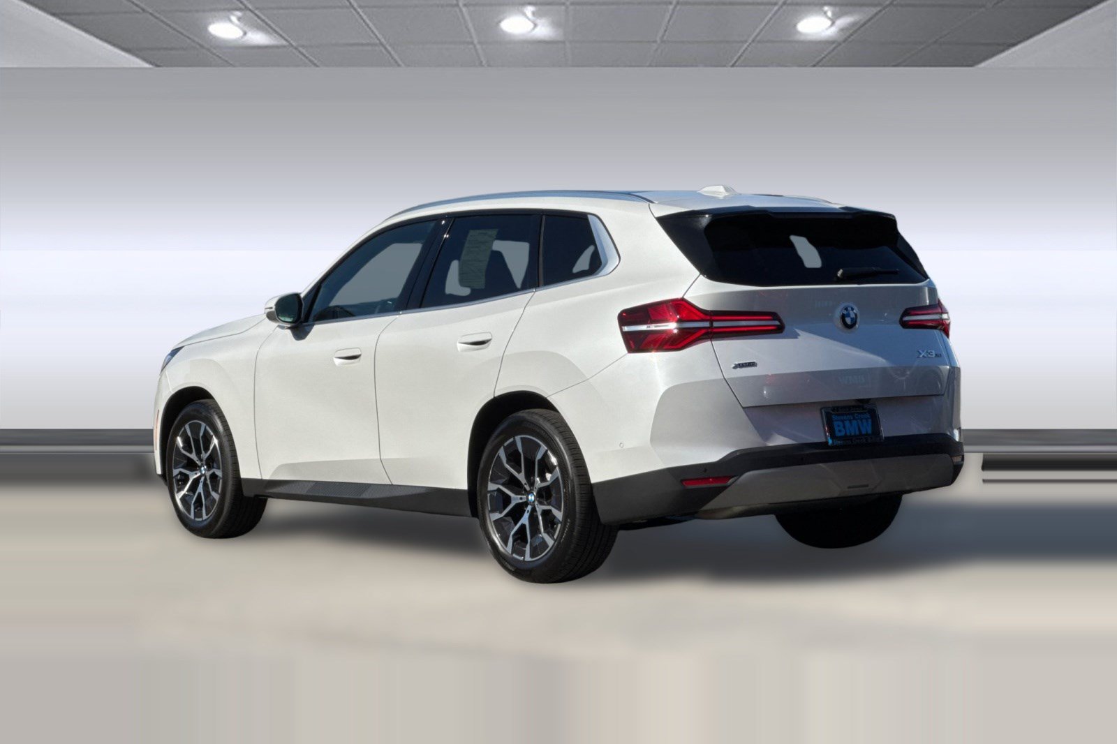 Used 2026 BMW X3 xDrive30i w/ Premium Package AWD/4WD image 3