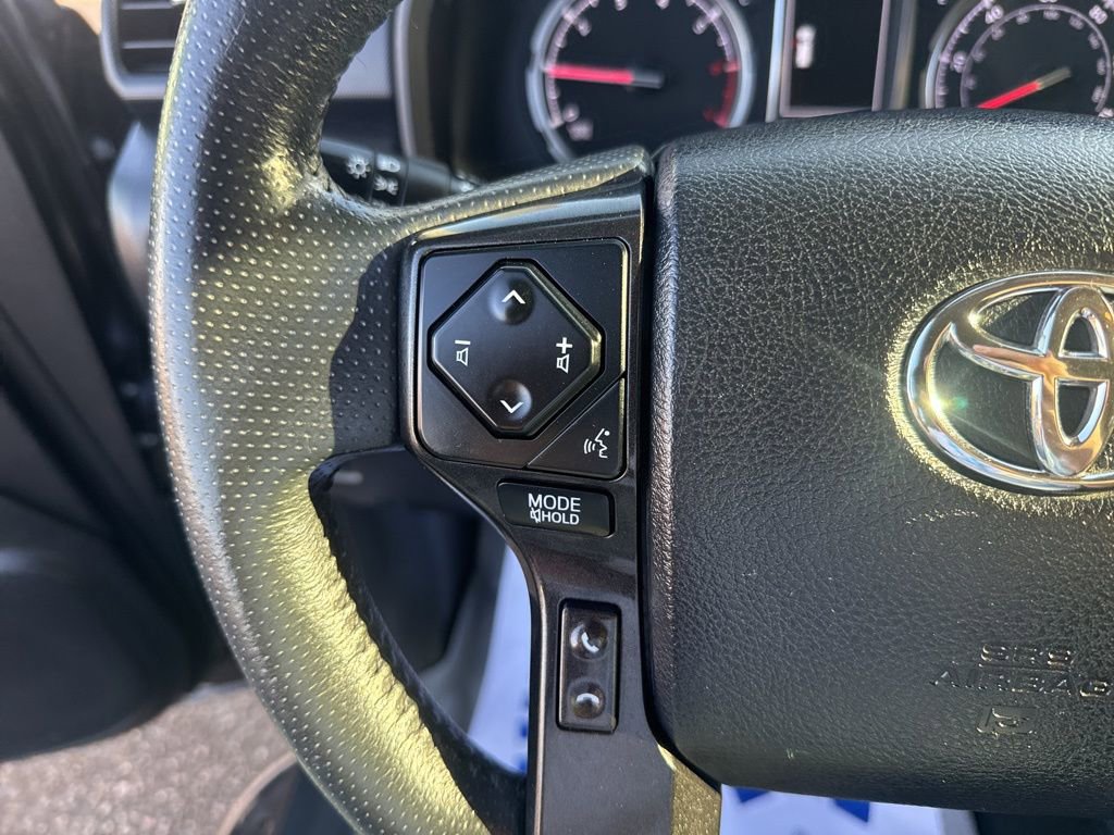 Used 2020 Toyota 4Runner TRD Off-Road image 17