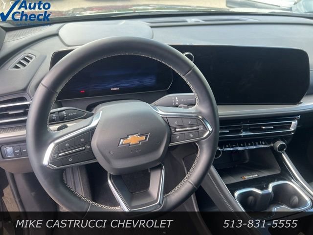 Used 2026 Chevrolet Traverse LT AWD/4WD image 7