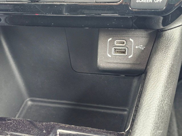 Certified 2025 Jeep Compass Limited AWD/4WD image 35