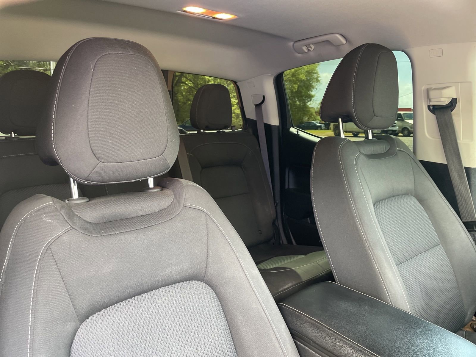 Used 2020 Chevrolet Colorado LT w/ Safety Package image 29