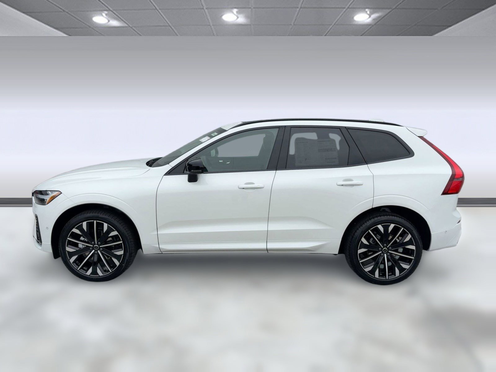 New 2026 Volvo XC60 B5 Ultra w/ Climate Package image 2