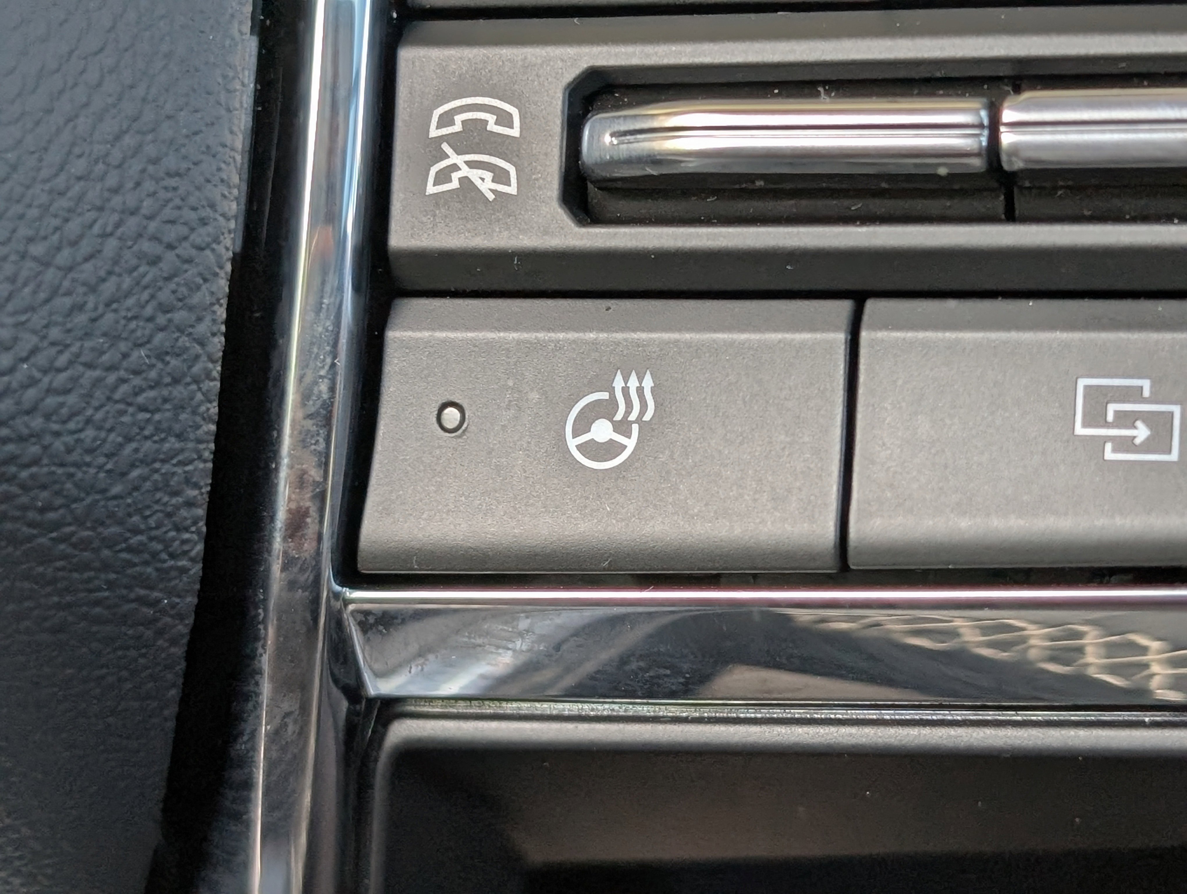 Used 2024 GMC Acadia Denali w/ Super Cruise Package image 38