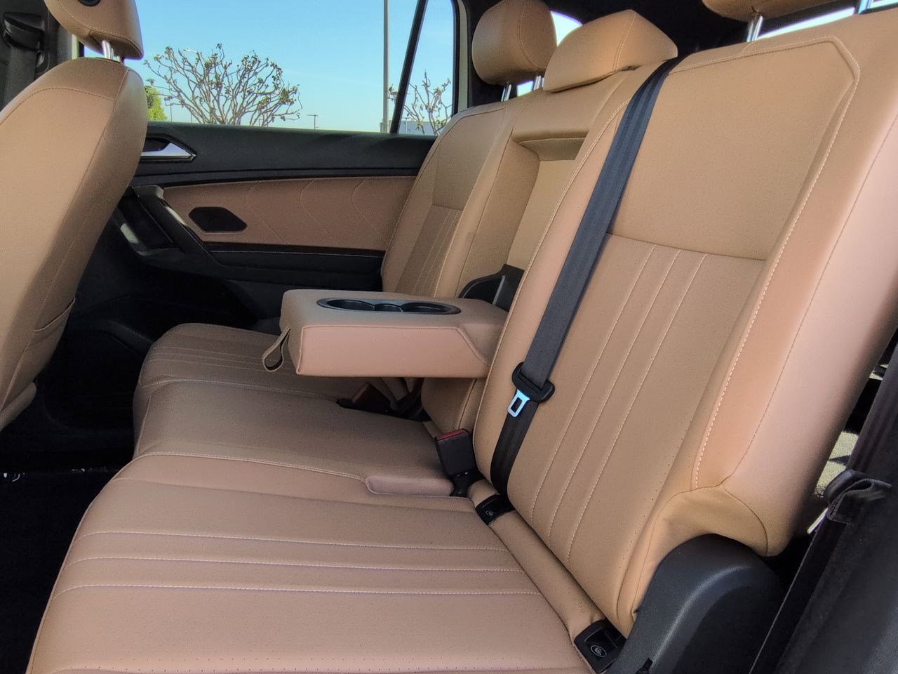 Used 2023 Volkswagen Tiguan SE R-Line image 22