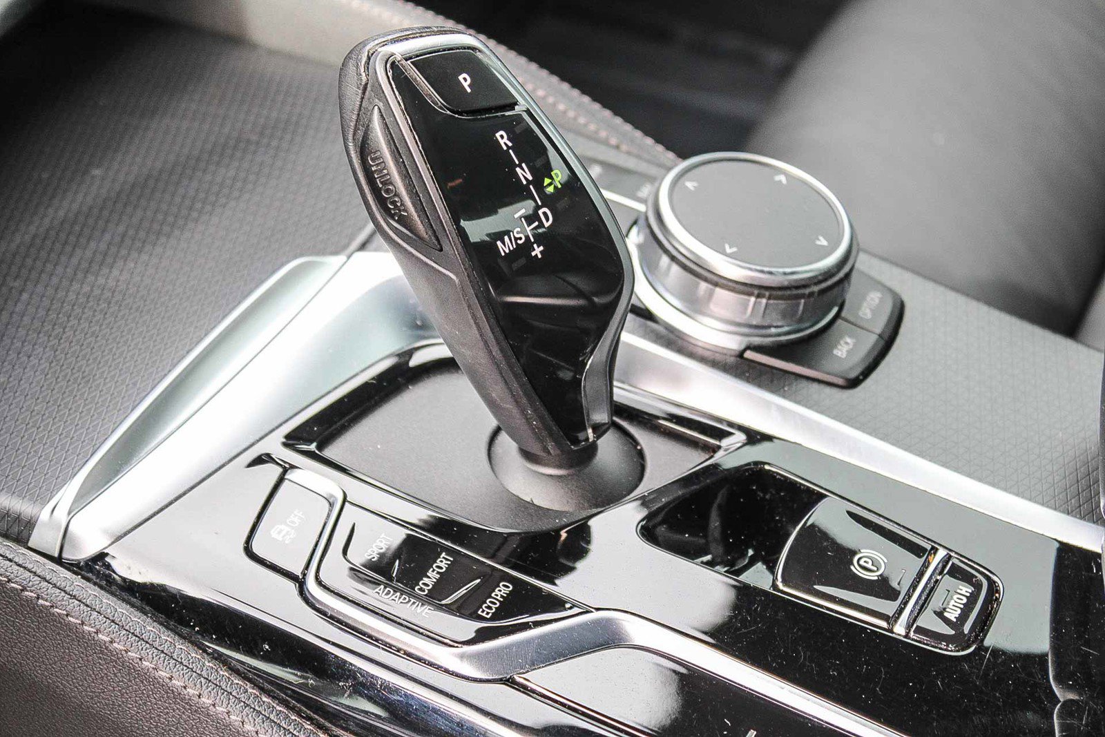 Used 2023 BMW M550i xDrive image 19