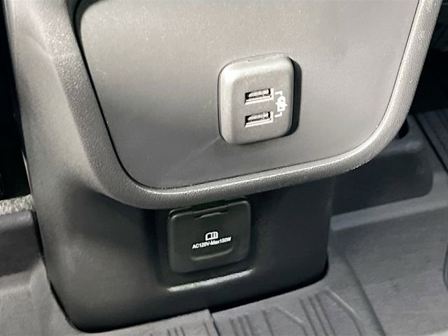 Used 2023 GMC Terrain SLT w/ Infotainment Package II image 36