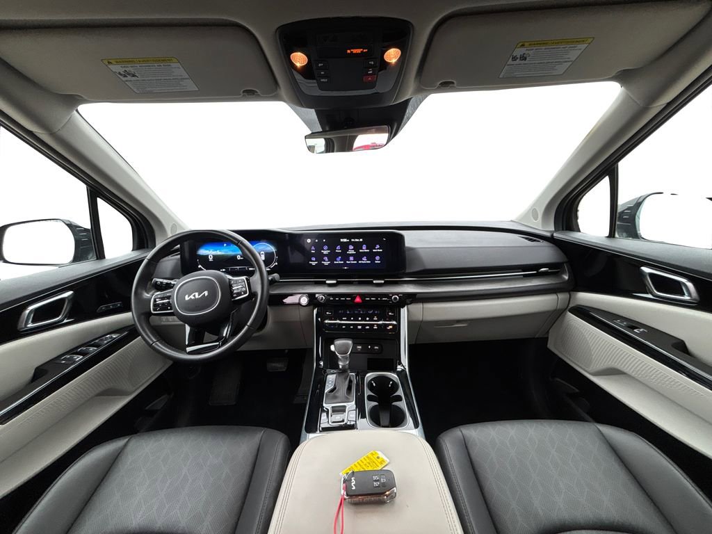 Used 2024 Kia Carnival SX image 18
