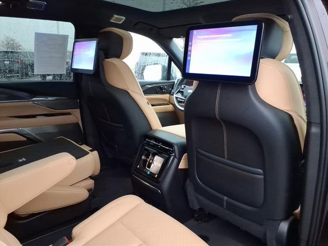 Used 2025 Cadillac Escalade IQ Sport 2 image 21