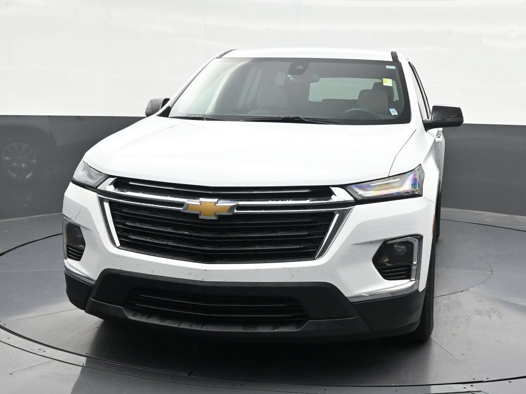 Used 2022 Chevrolet Traverse LS FWD image 9