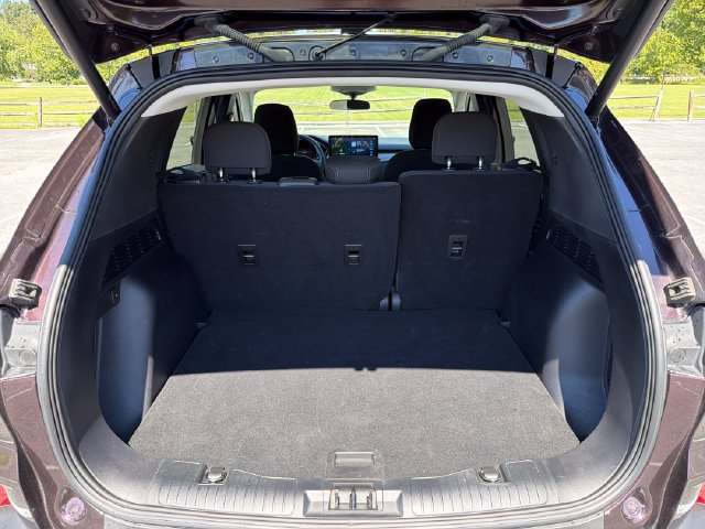 Used 2023 Ford Escape Active w/ Tech Pack #1 AWD/4WD image 9