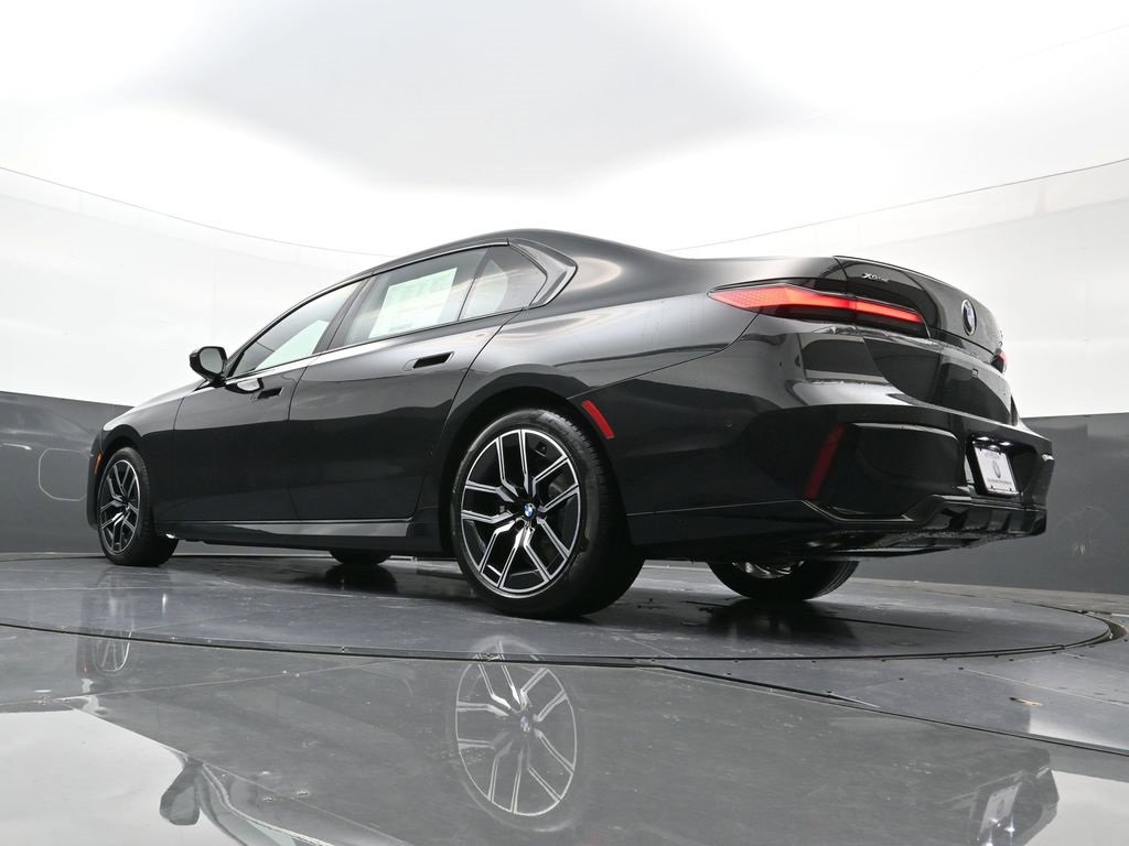 New 2026 BMW 740i xDrive image 35