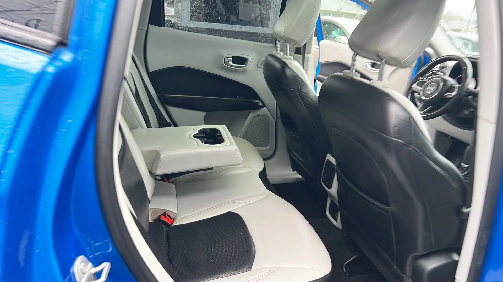 Used 2018 Jeep Compass Limited w/ Navigation Group image 37