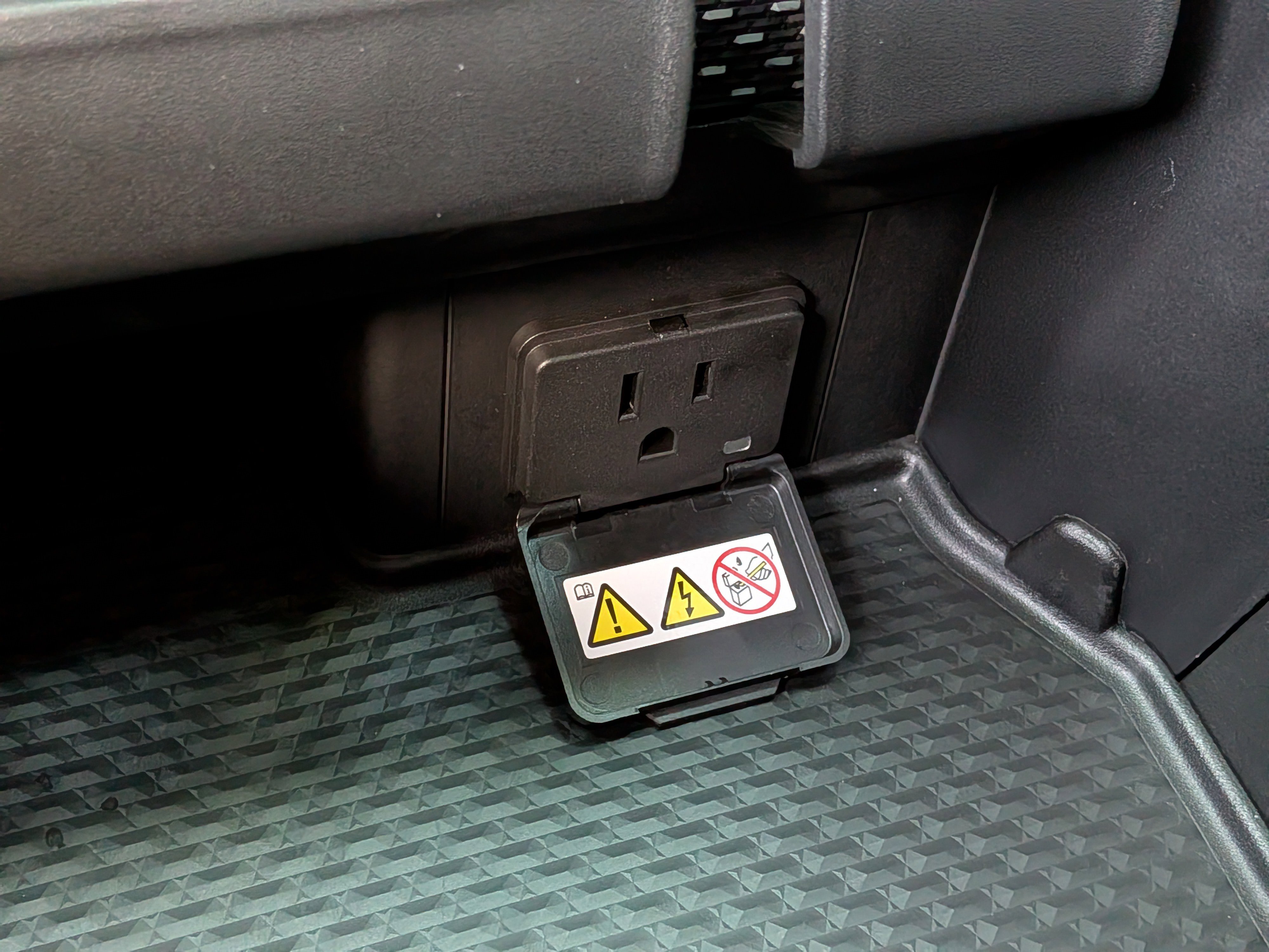 Used 2026 RAM 1500 Rebel w/ Rebel Level 1 Equipment Group image 31