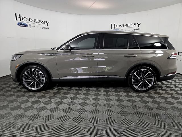 New 2026 Lincoln Aviator Reserve w/ Luxury Package RWD image 8