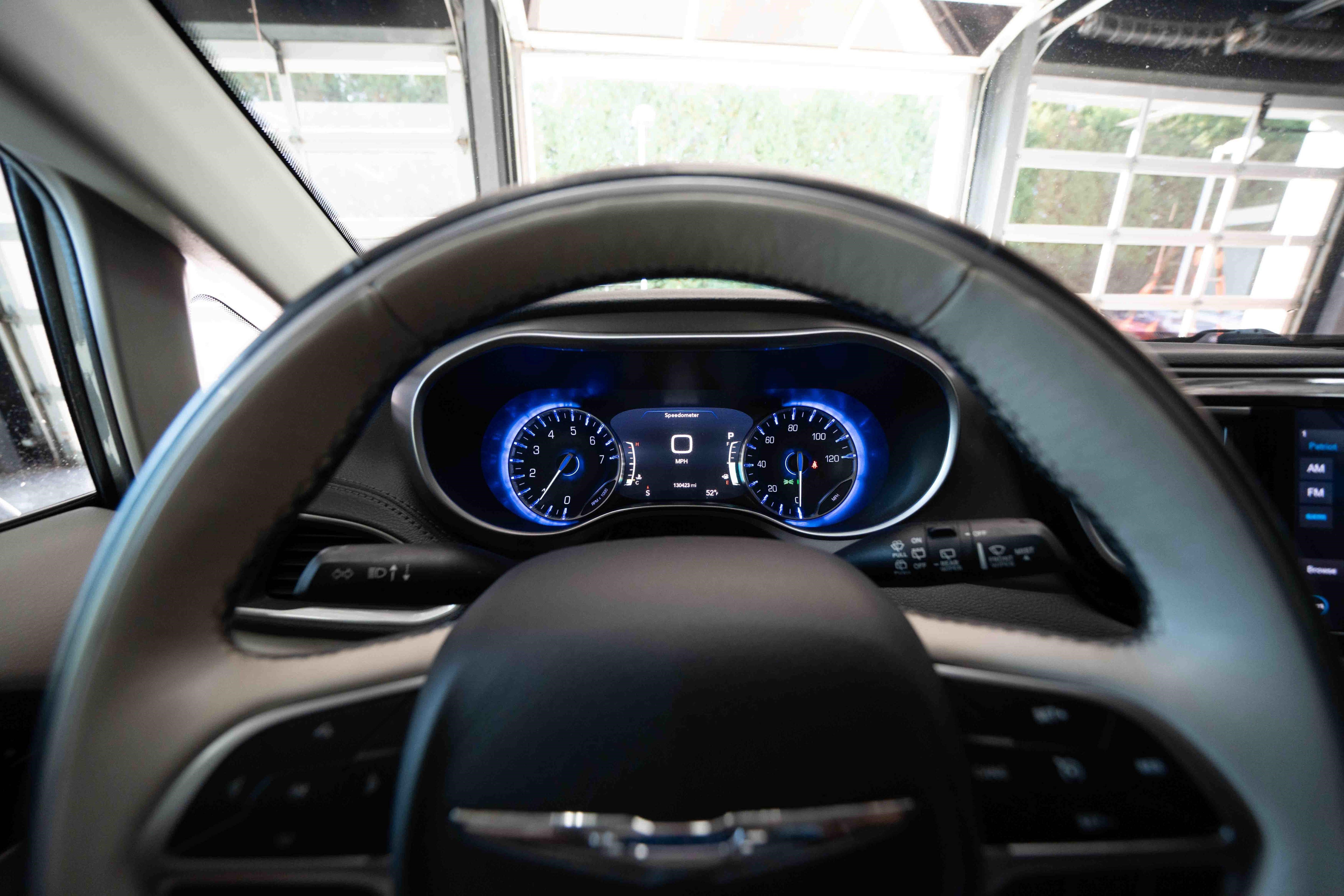 Used 2018 Chrysler Pacifica Limited FWD image 15