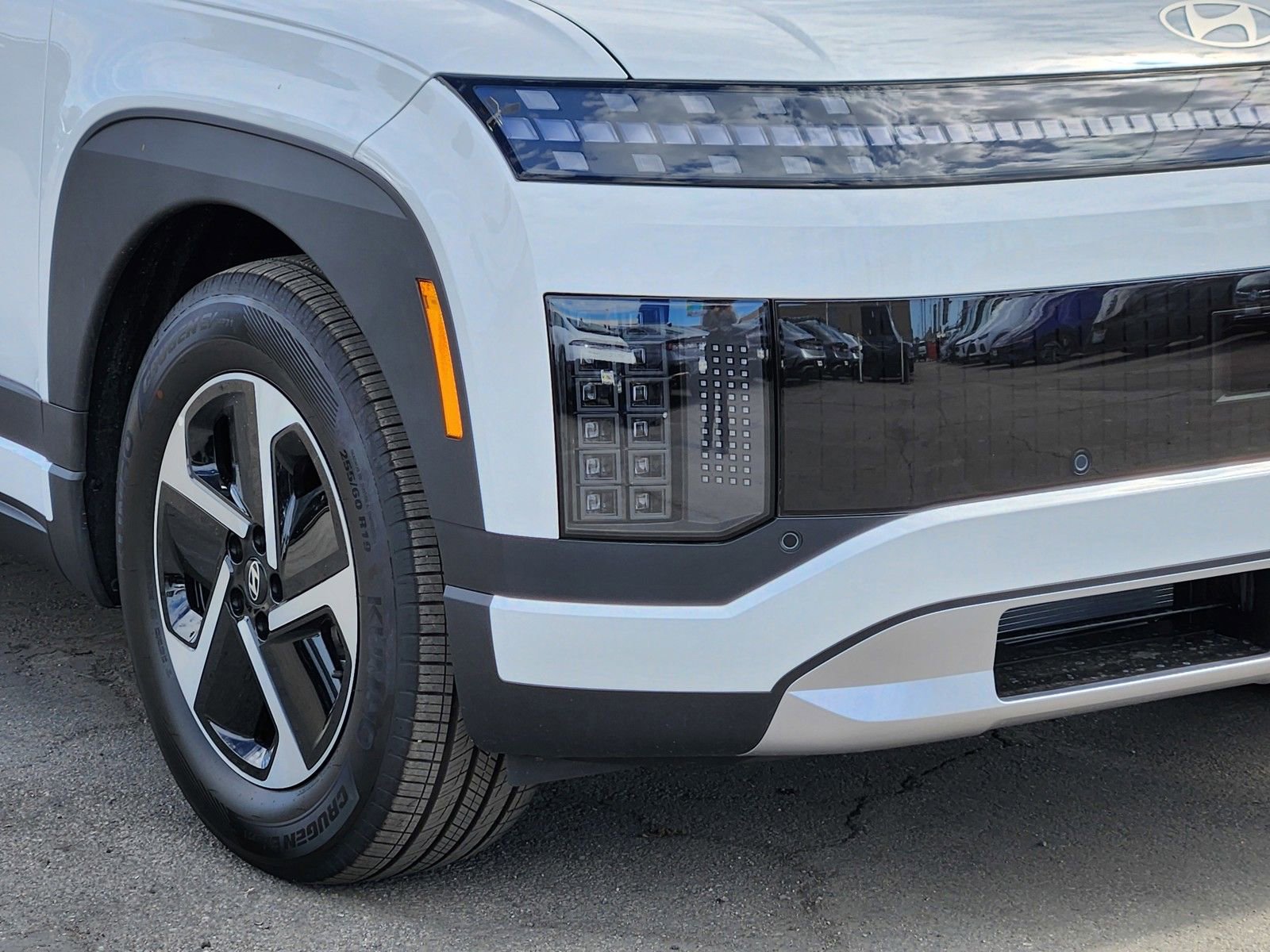 New 2026 Hyundai Ioniq 9 S image 9