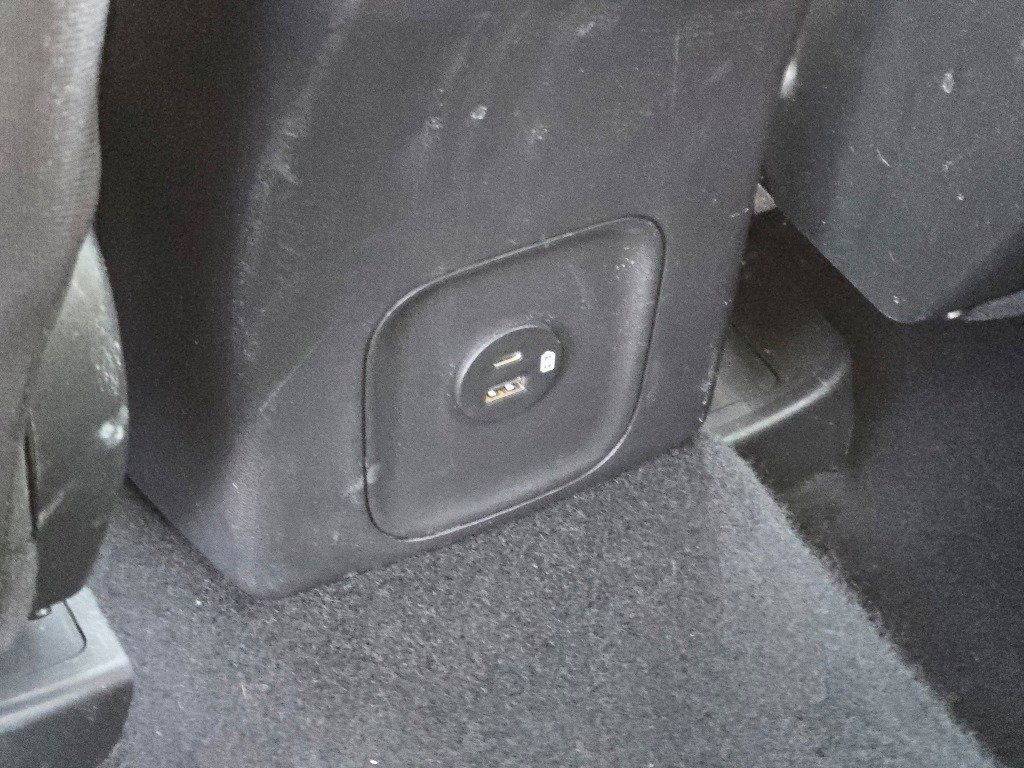 Used 2022 Ford Escape SE w/ SE Sport Appearance Package FWD image 15