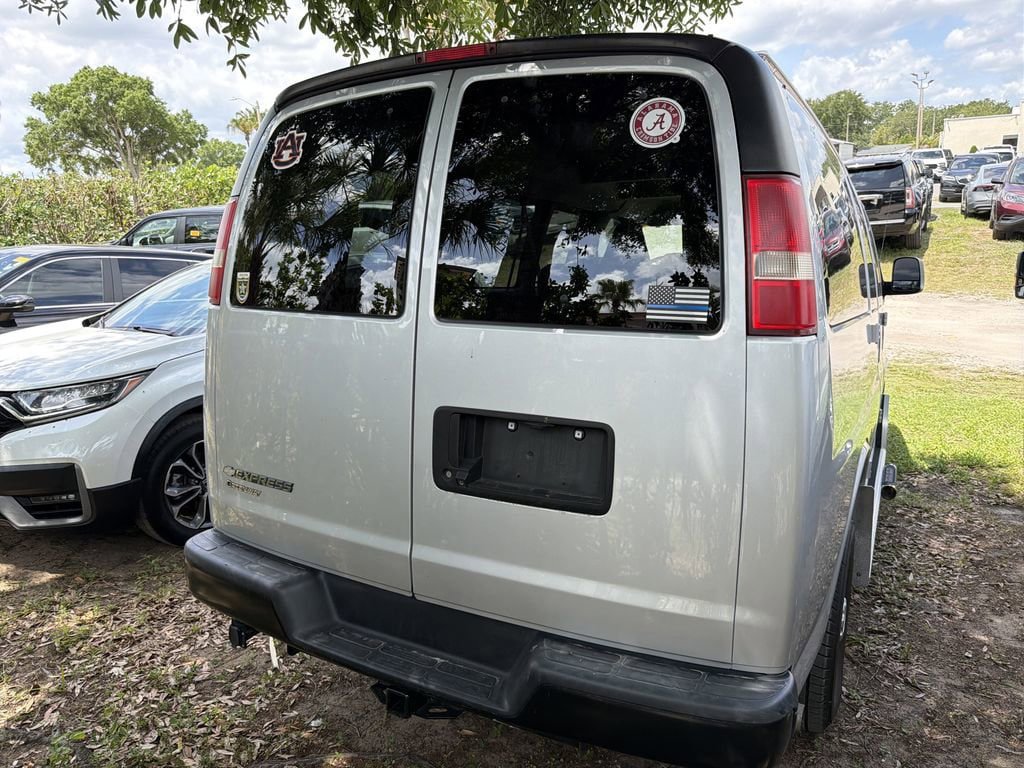 Used 2017 Chevrolet Express 2500 LS RWD image 8