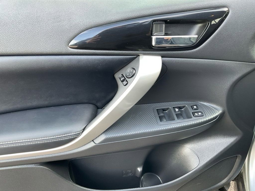 Used 2025 Mitsubishi Eclipse Cross AWD image 18