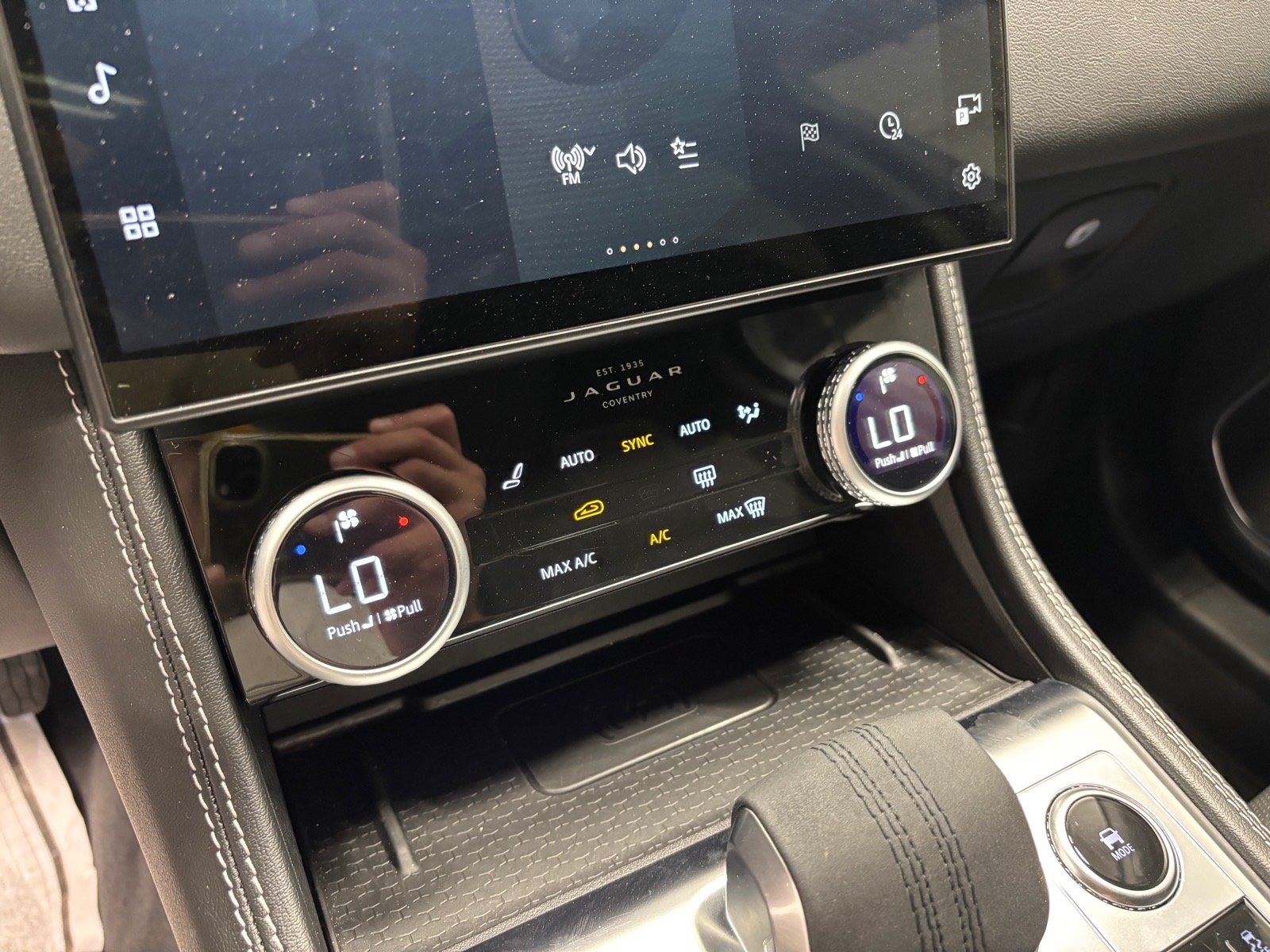 New 2026 Jaguar F-PACE R-Dynamic S AWD/4WD image 16