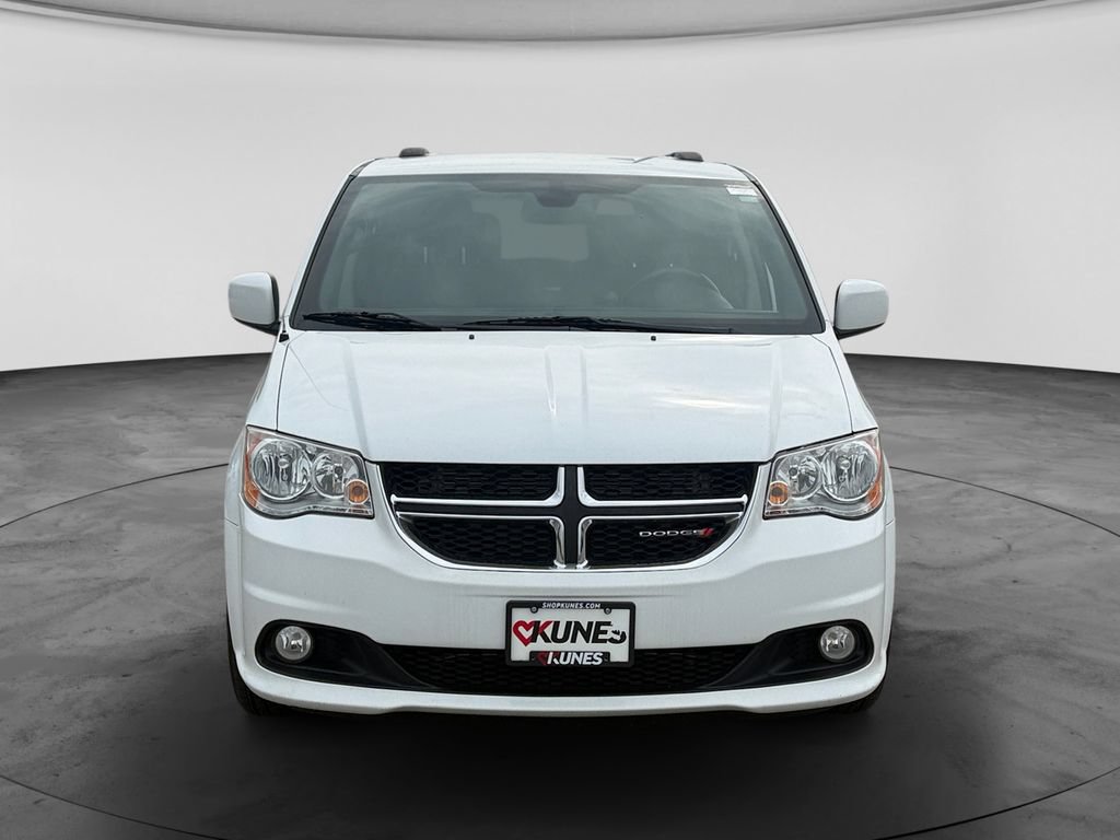 Used 2019 Dodge Grand Caravan SXT FWD image 2