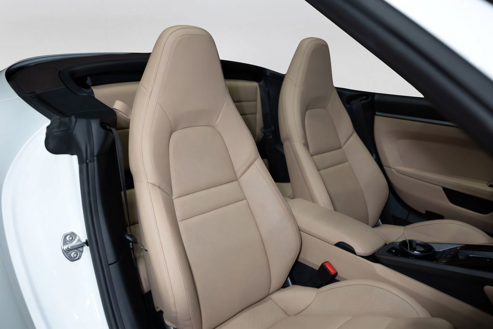 Used 2024 Porsche 911 Carrera RWD image 32