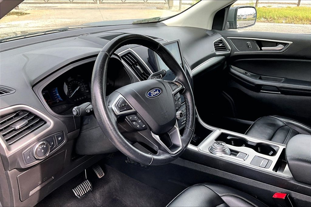 Used 2022 Ford Edge SEL AWD/4WD image 13