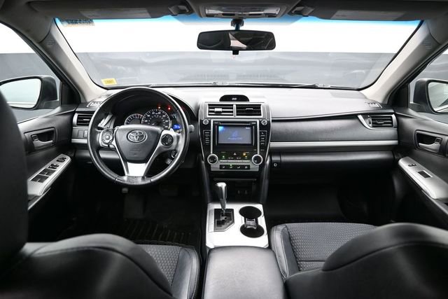 Used 2012 Toyota Camry SE FWD image 12