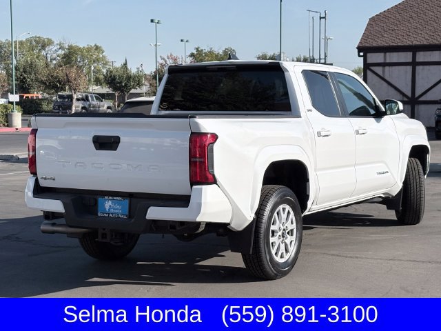 Used 2024 Toyota Tacoma SR5 AWD/4WD image 5