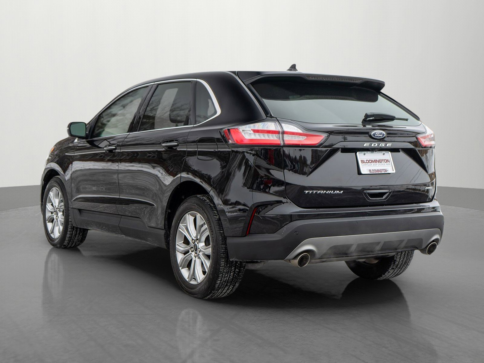 Used 2024 Ford Edge Titanium AWD/4WD image 5