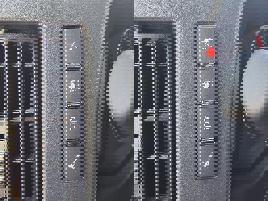 New 2025 Chevrolet Express 3500 w/ Power Convenience Package image 8