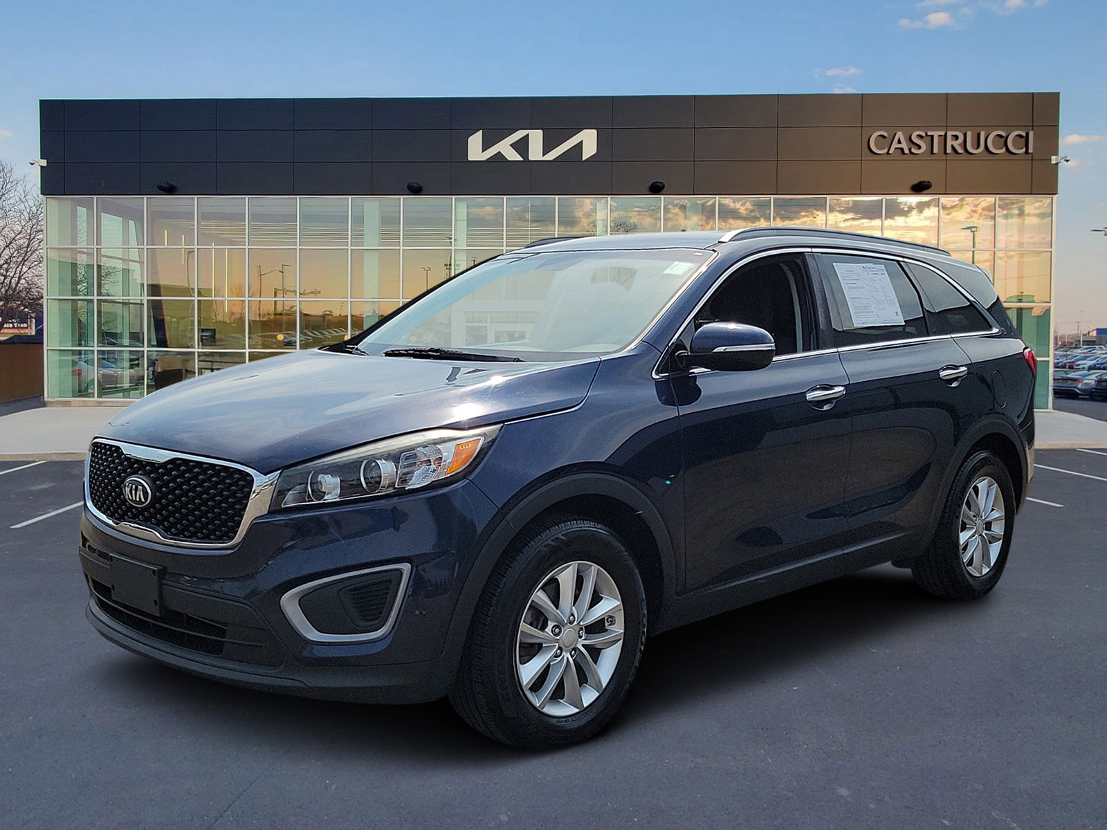Used 2016 Kia Sorento LX w/ LX Convenience Package image 2