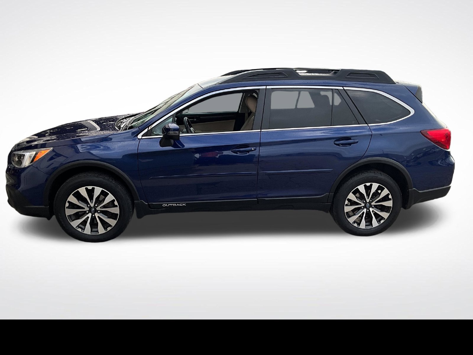 Used 2015 Subaru Outback 2.5i Limited AWD/4WD image 2