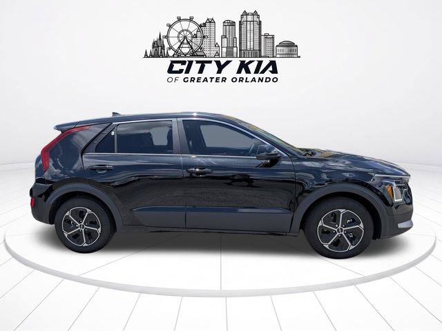 Used 2025 Kia Niro LX FWD image 6