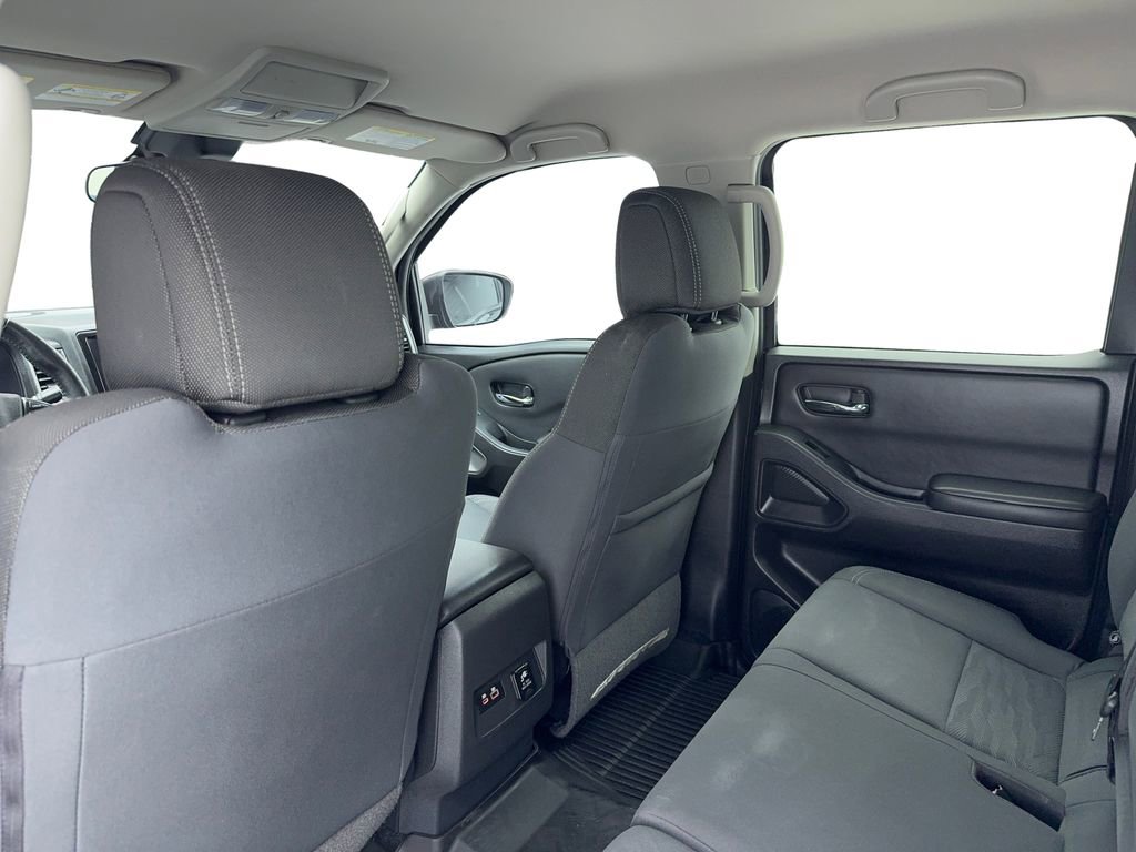 Used 2023 Nissan Frontier SV w/ SV Convenience Package image 41