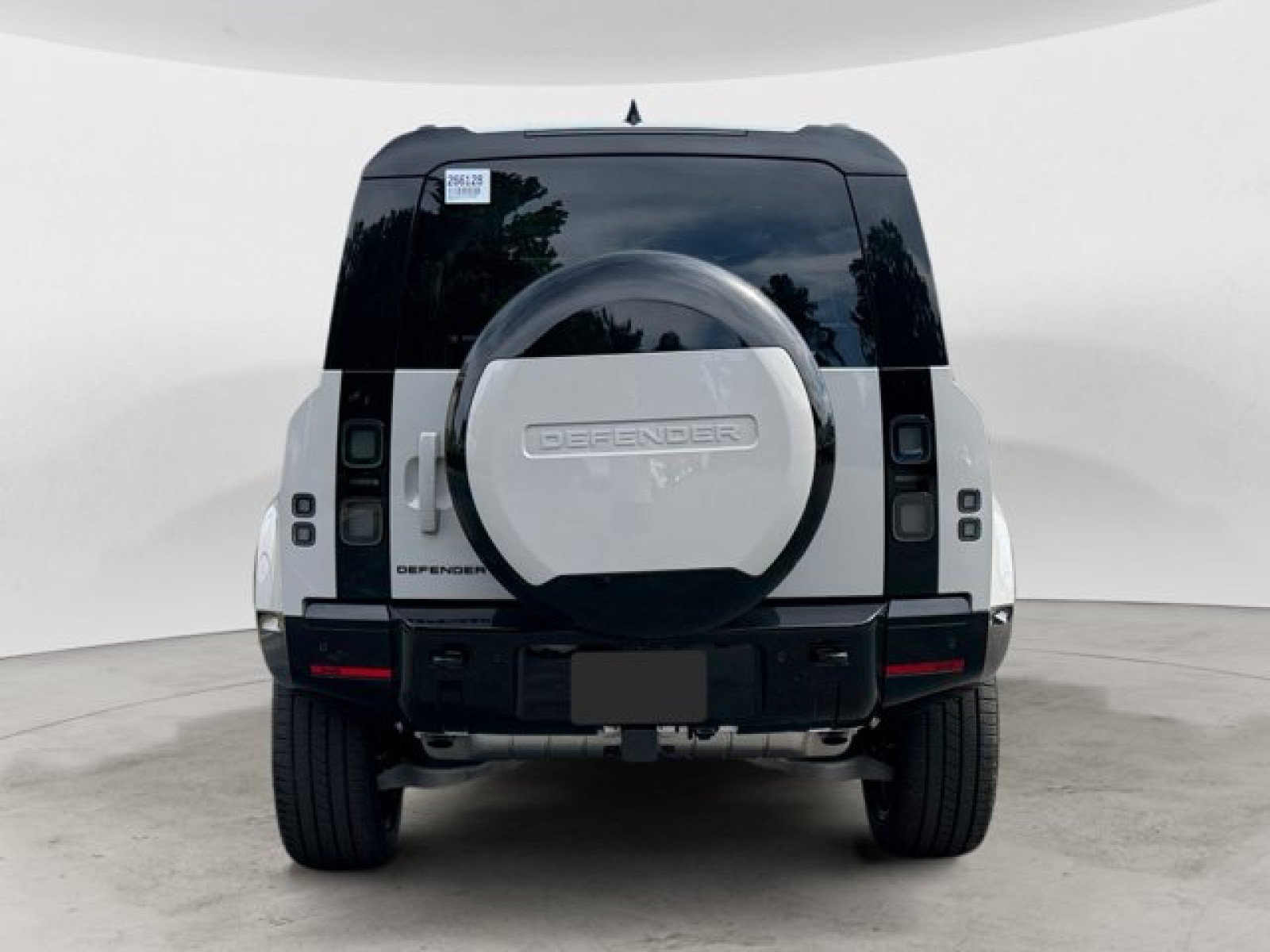 New 2026 Land Rover Defender 110 X-Dynamic SE AWD/4WD image 5