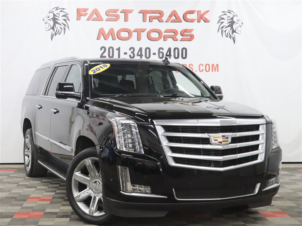 Used 2018 Cadillac Escalade ESV Luxury AWD/4WD image 3