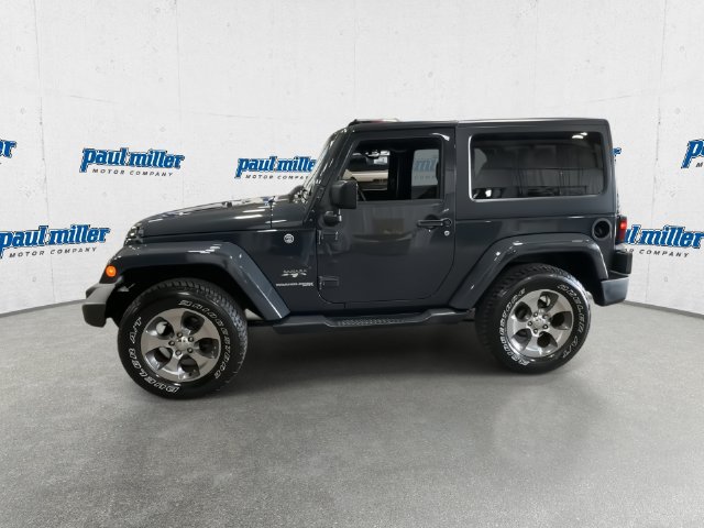Used 2018 Jeep Wrangler Sahara w/ Connectivity Group AWD/4WD image 6