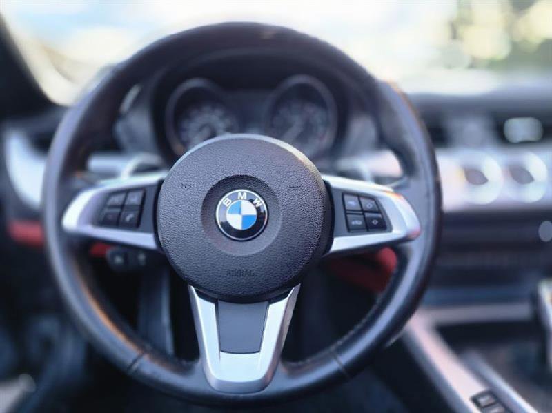 Used 2012 BMW Z4 sDrive35i image 34